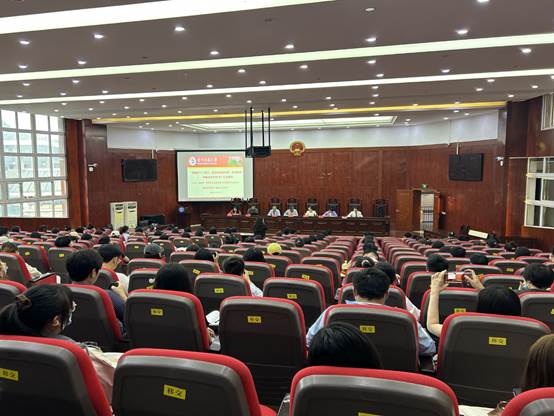 http://lib.gzmu.edu.cn/__local/6/AA/C6/AB50C893F72AA62145297FE5AF5_6A0F3276_A39E.jpg